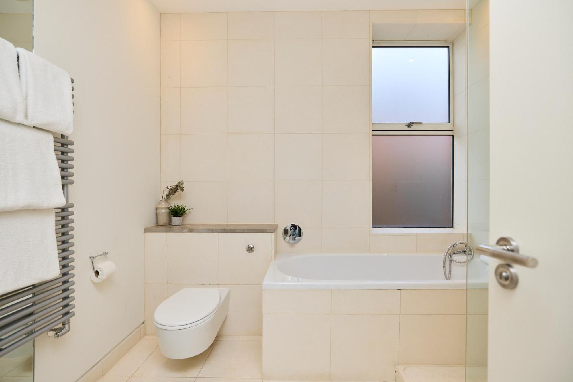 The Hampstead Garden Hideaway - 5bdr With Pool And Garden * Londra