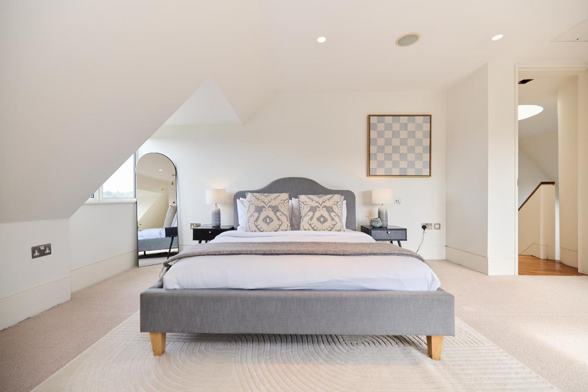 The Hampstead Garden Hideaway - 5bdr With Pool And Garden Appartamento
